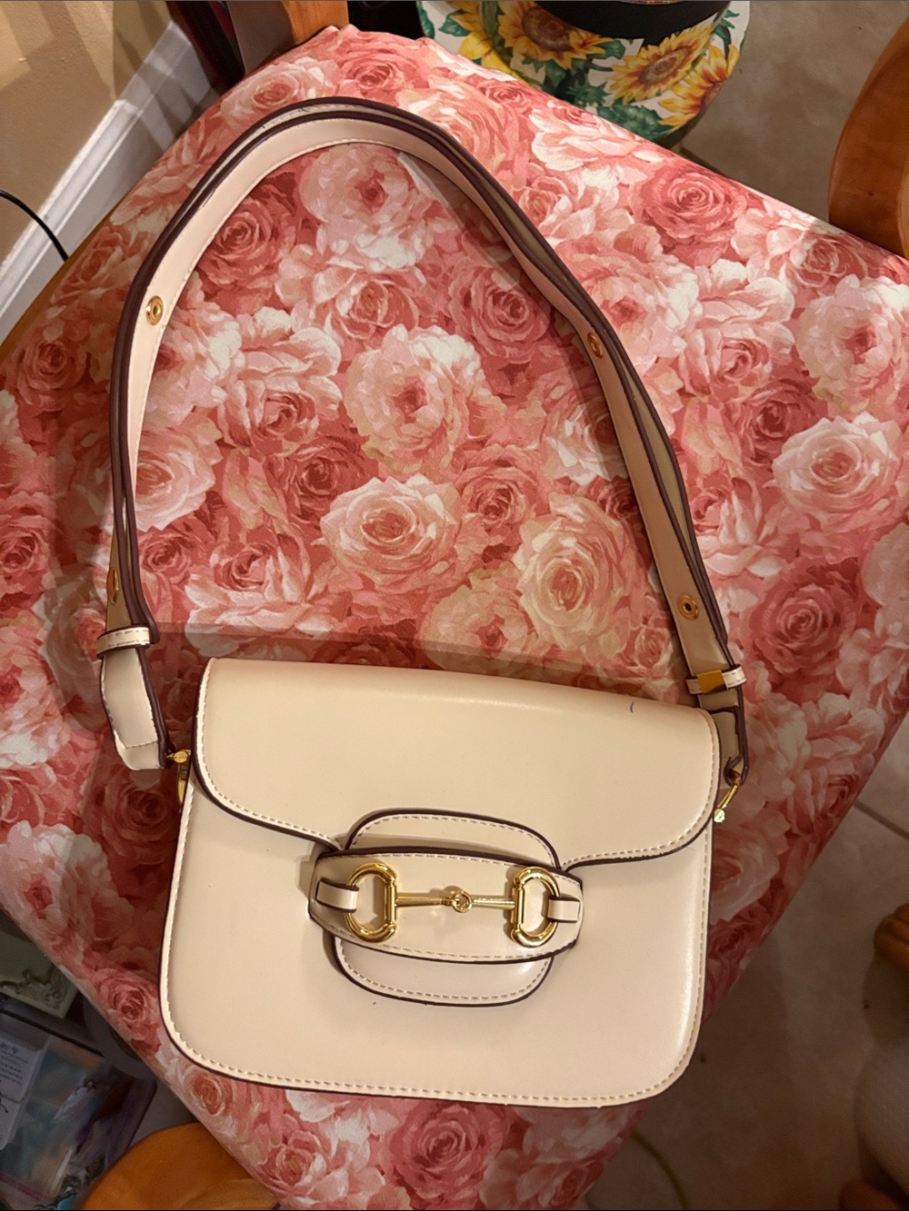 Cream Leather Shoulder Bag with Gold Hardware